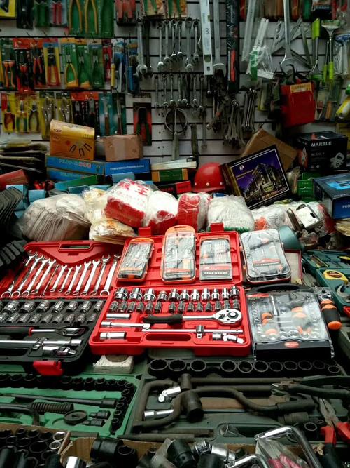 融合五金工具批发零售与灯具零售 一站式商业解决方案的优势与策略